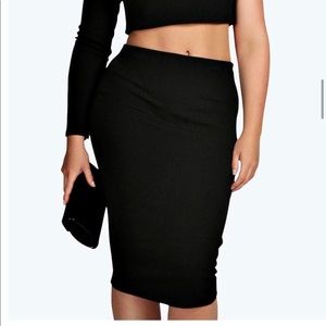 Boohoo Plus Skirts - Boohoo Plus Belle MIDI Skirt in Black. Us Size 16 Boohoo Plus Skirts - Boohoo Plus Belle MIDI Skirt in Black. Us Size 16